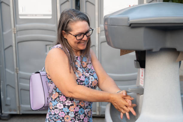 Best Portable sink rental  in Hill N Dale, FL